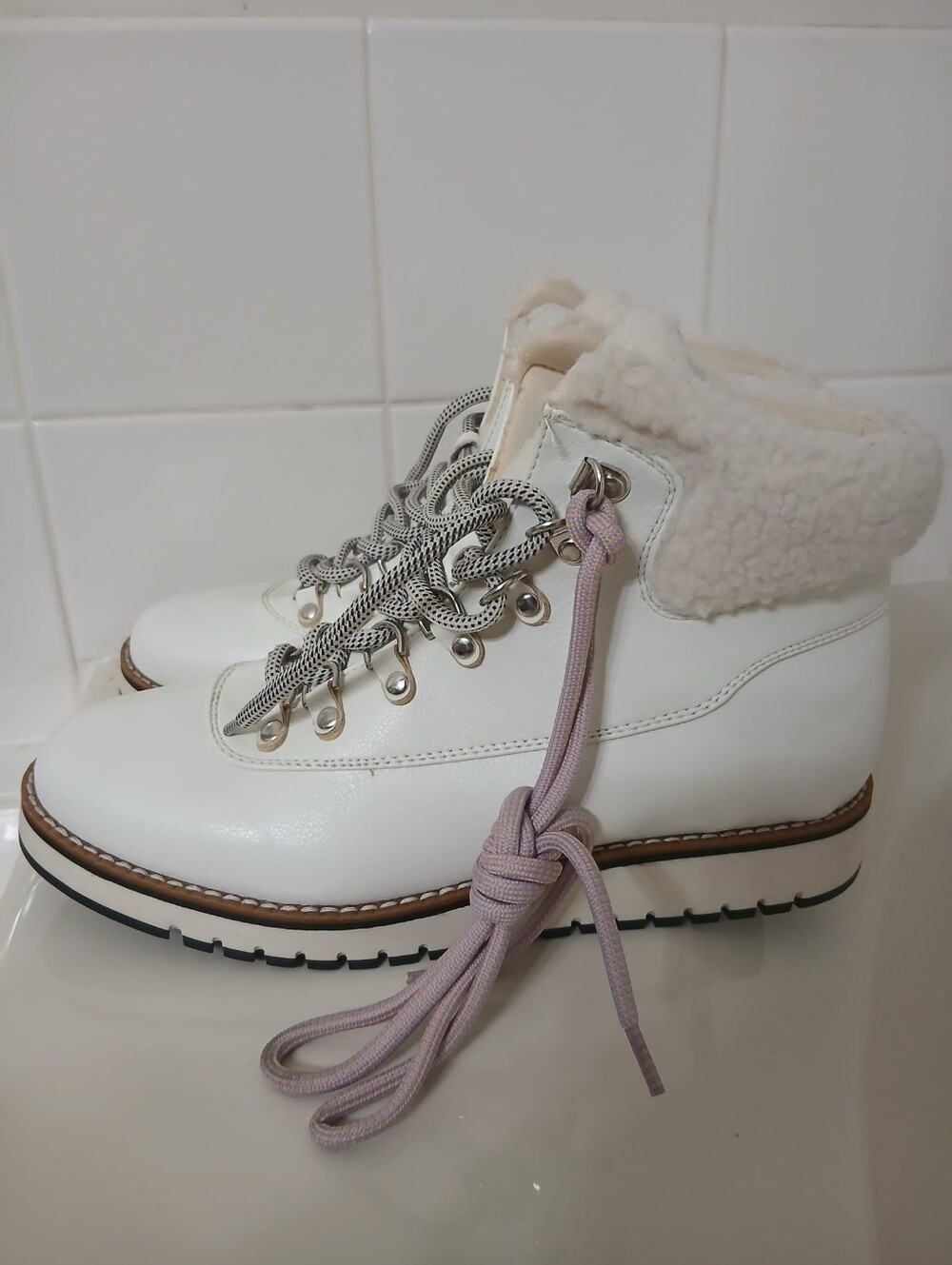 NEW White Mountain Waterproof Booties - Picture 2 of 10